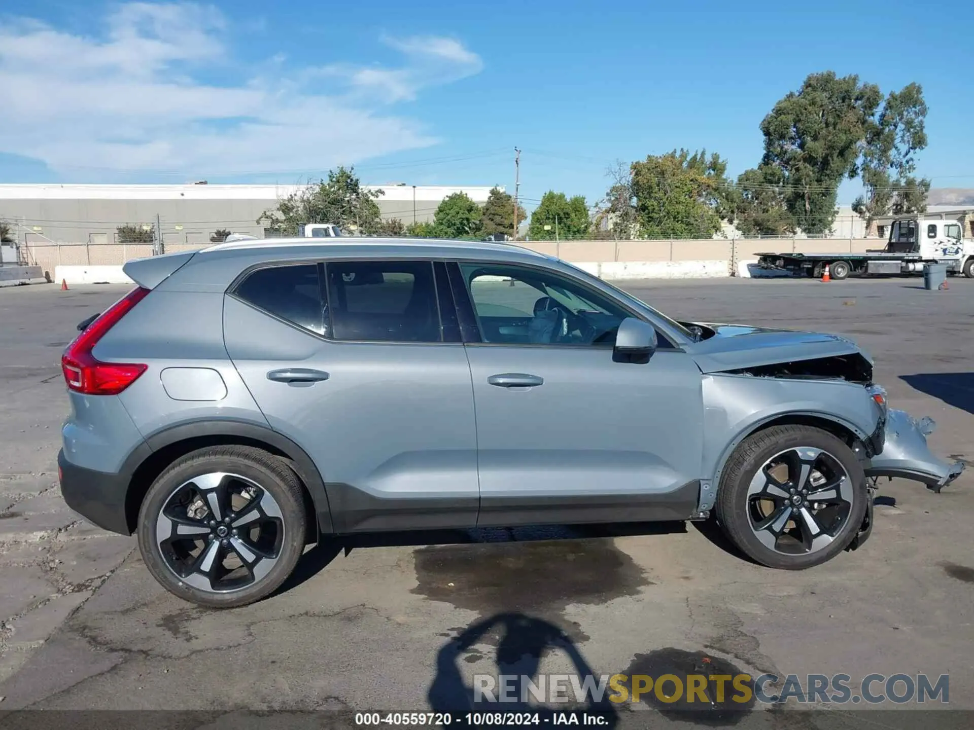 13 Фотография поврежденного автомобиля YV4162UK8L2197886 VOLVO XC40 2020