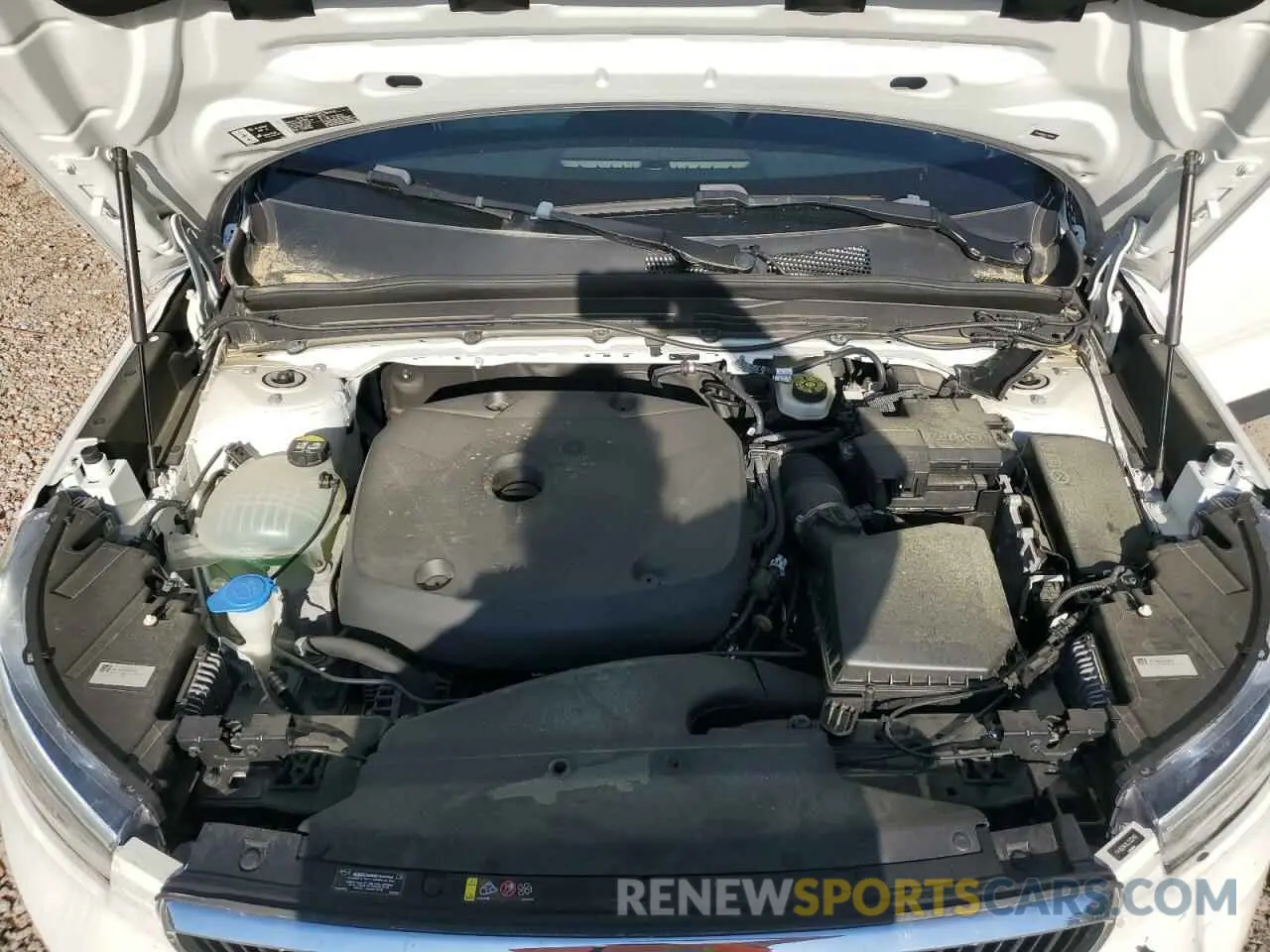12 Photograph of a damaged car YV4162UK9L2333149 VOLVO XC40 2020