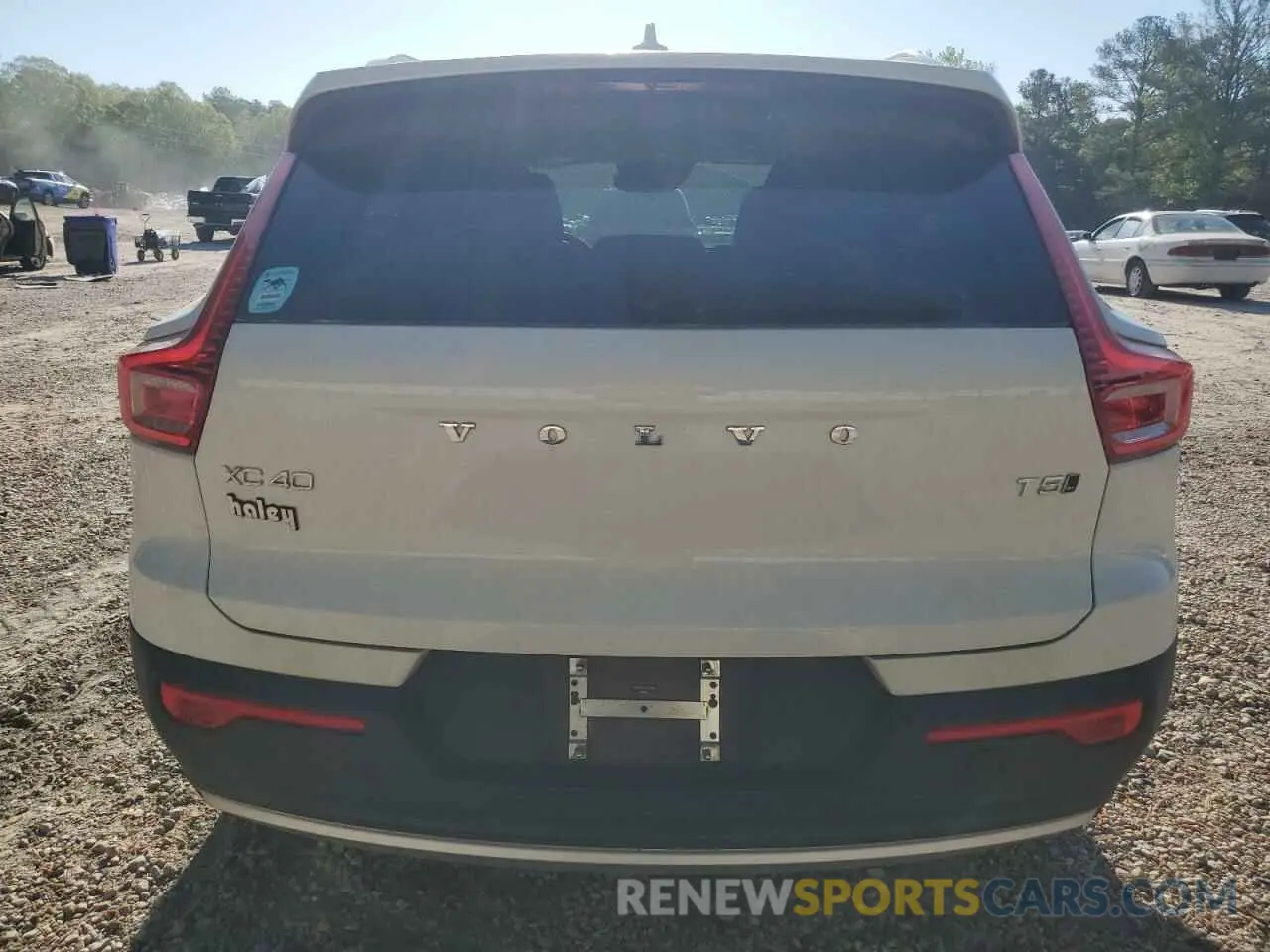 6 Photograph of a damaged car YV4162UK9L2333149 VOLVO XC40 2020