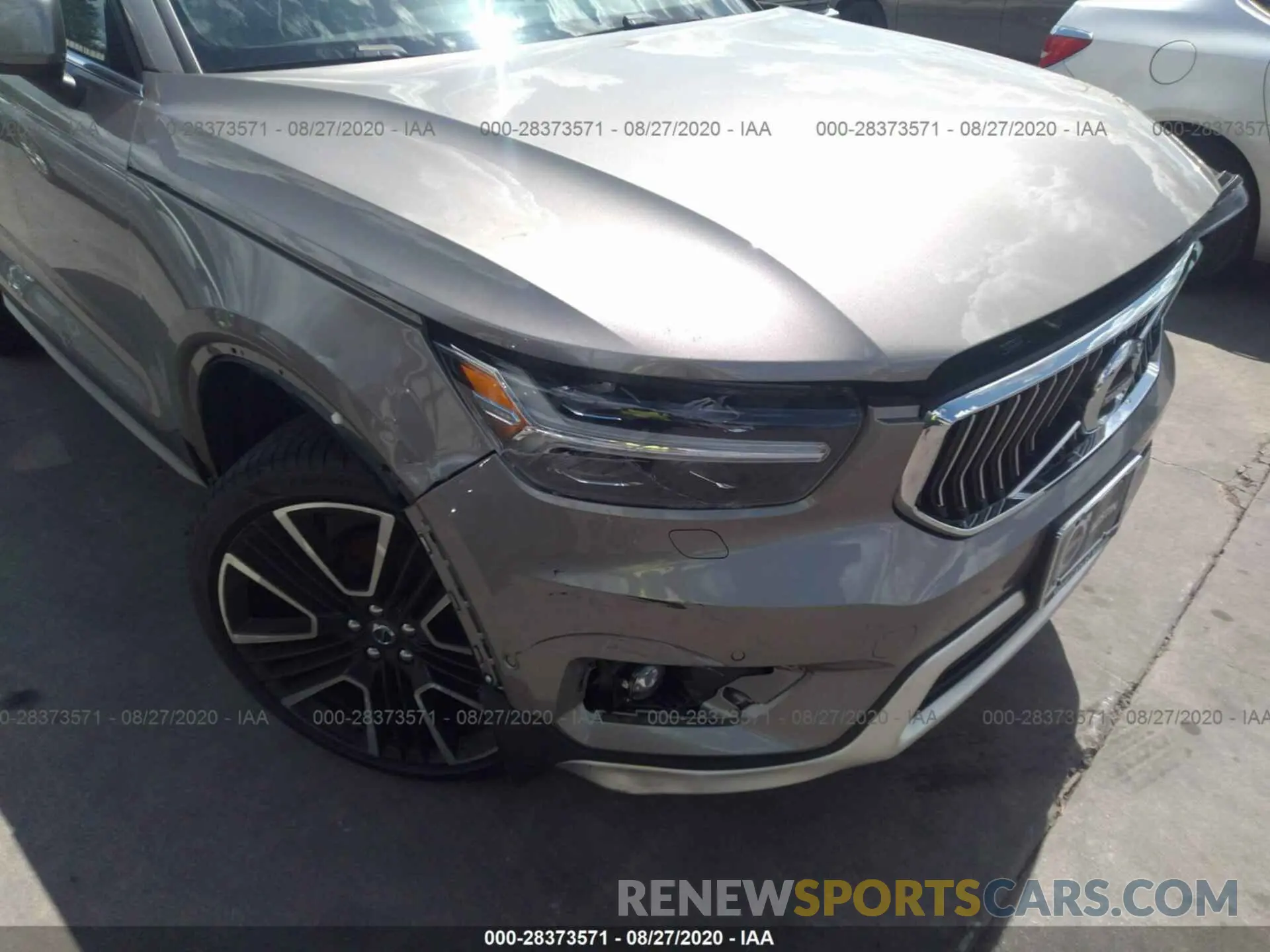 6 Photograph of a damaged car YV4162UL0L2324039 VOLVO XC40 2020
