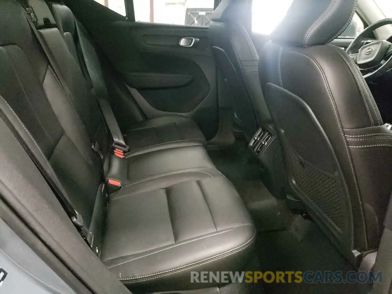 11 Фотография поврежденного автомобиля YV4162UL7L2293906 VOLVO XC40 2020