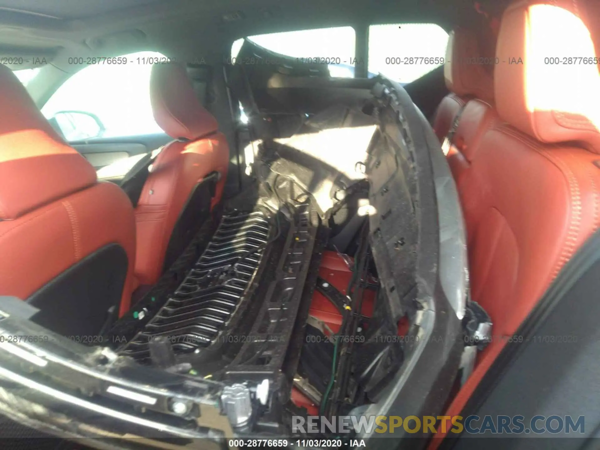 8 Photograph of a damaged car YV4162ULXL2251150 VOLVO XC40 2020