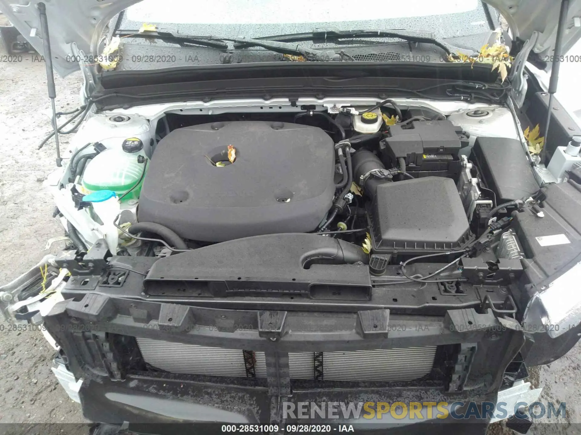 10 Photograph of a damaged car YV4162UM2L2253094 VOLVO XC40 2020