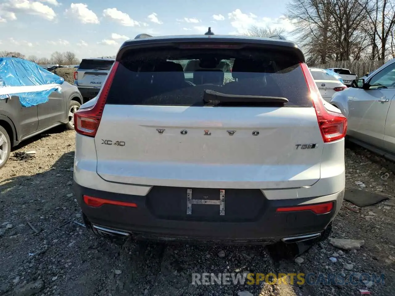 6 Photograph of a damaged car YV4162UM2L2280957 VOLVO XC40 2020