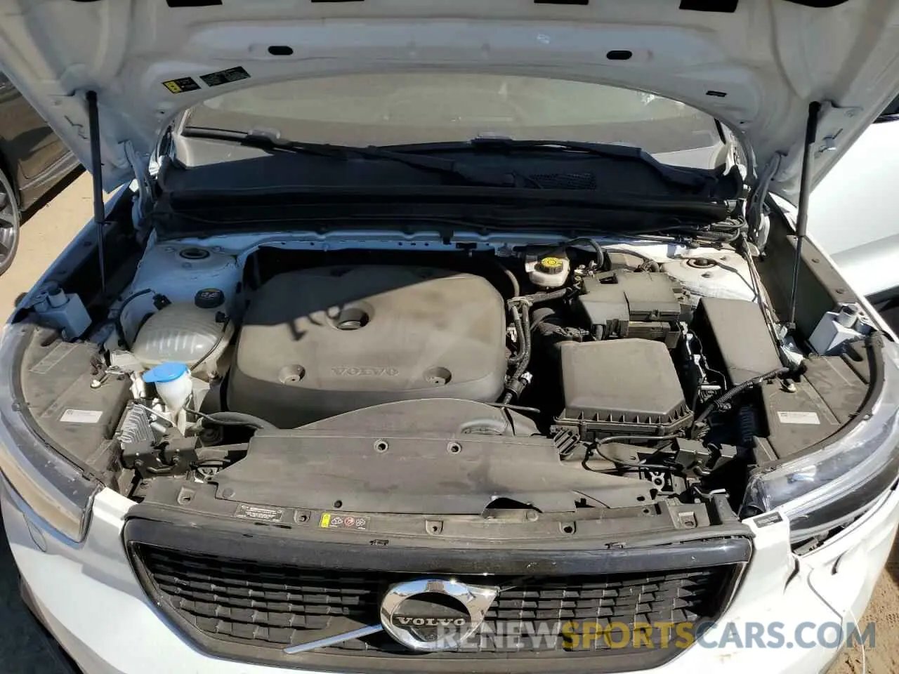 12 Photograph of a damaged car YV4162UM4L2329902 VOLVO XC40 2020