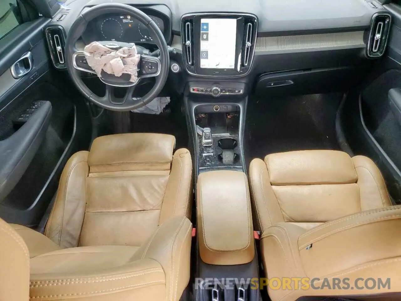 8 Photograph of a damaged car YV4AC2HL9L2244158 VOLVO XC40 2020