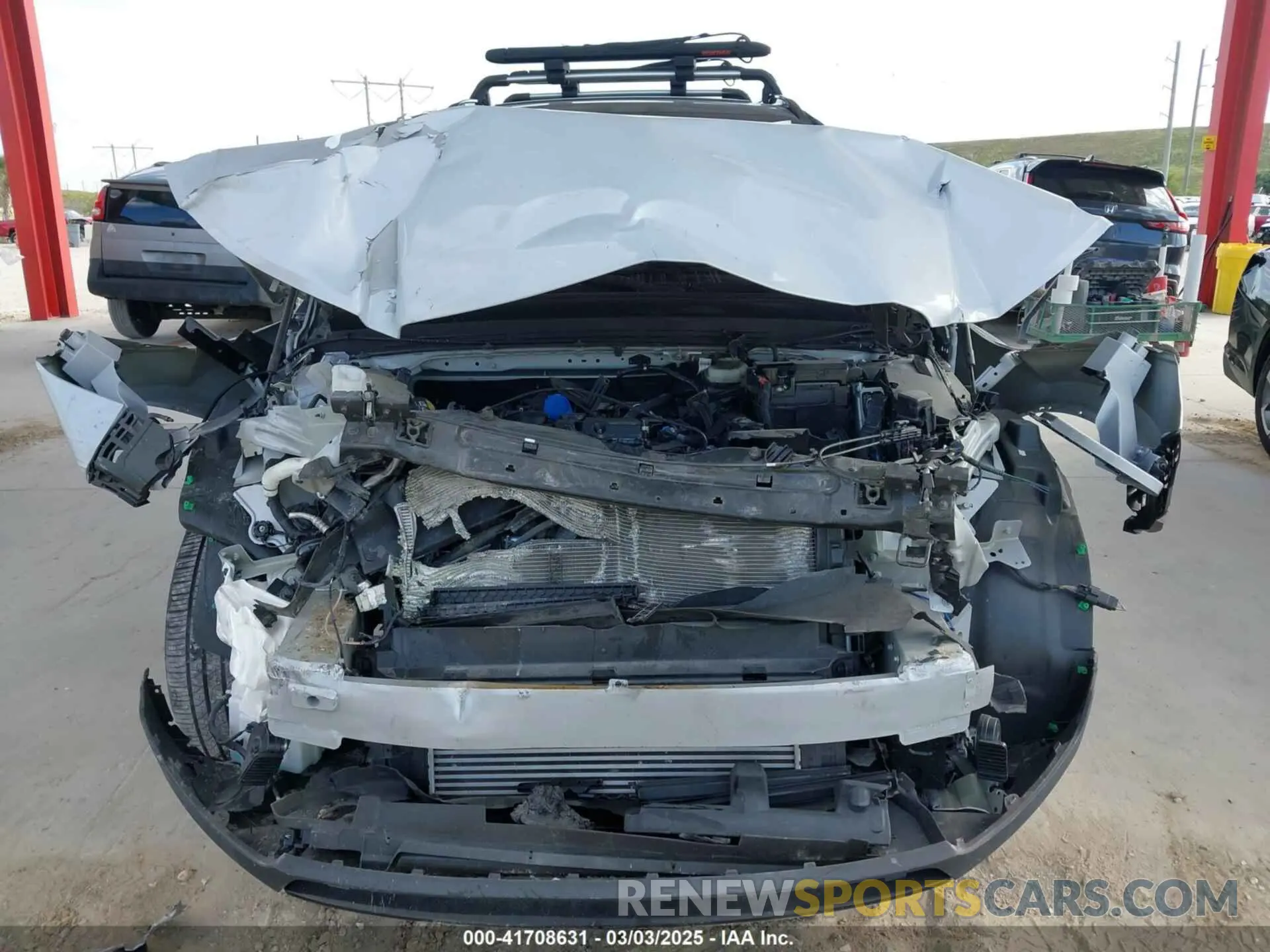 13 Фотография поврежденного автомобиля YV4AC2HM9L2254343 VOLVO XC40 2020