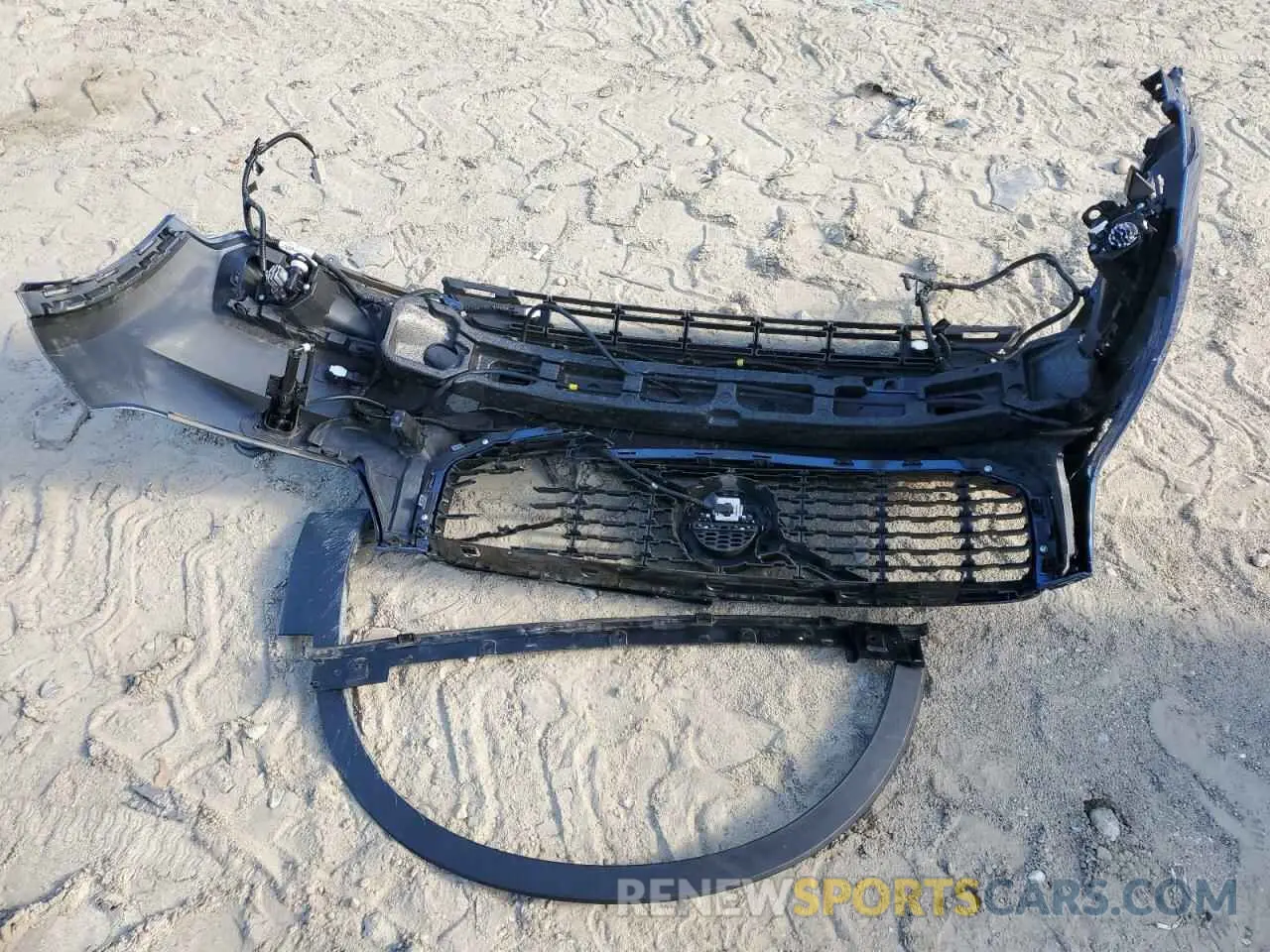 13 Фотография поврежденного автомобиля YV4AC2HM9L2323676 VOLVO XC40 2020