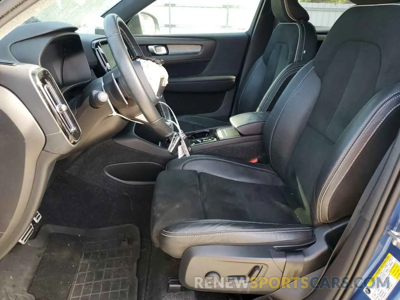 7 Фотография поврежденного автомобиля YV4AC2HM9L2323676 VOLVO XC40 2020