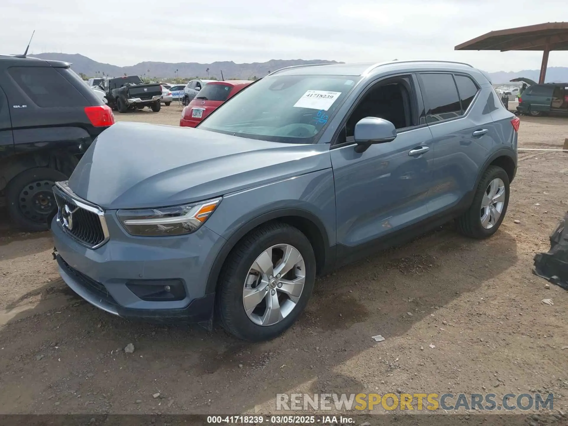 2 Photograph of a damaged car YV4162UK3M2473571 VOLVO XC40 2021