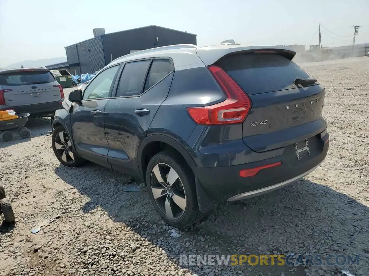 2 Photograph of a damaged car YV4162UK5M2419611 VOLVO XC40 2021