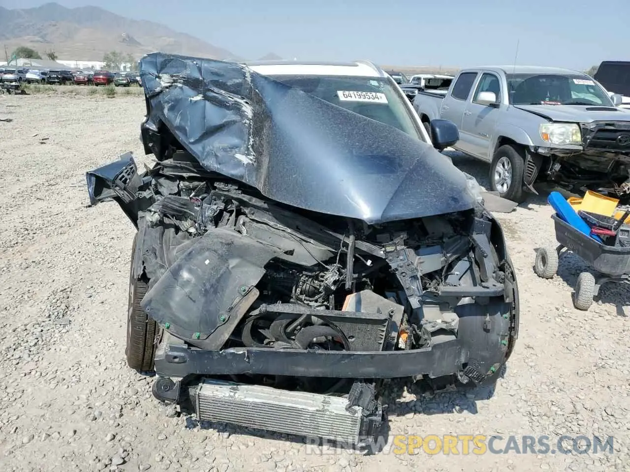 5 Photograph of a damaged car YV4162UK5M2419611 VOLVO XC40 2021