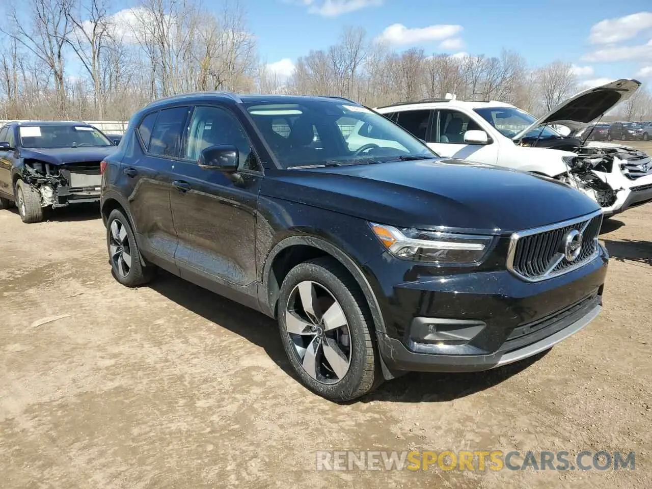4 Photograph of a damaged car YV4162UK9M2509361 VOLVO XC40 2021