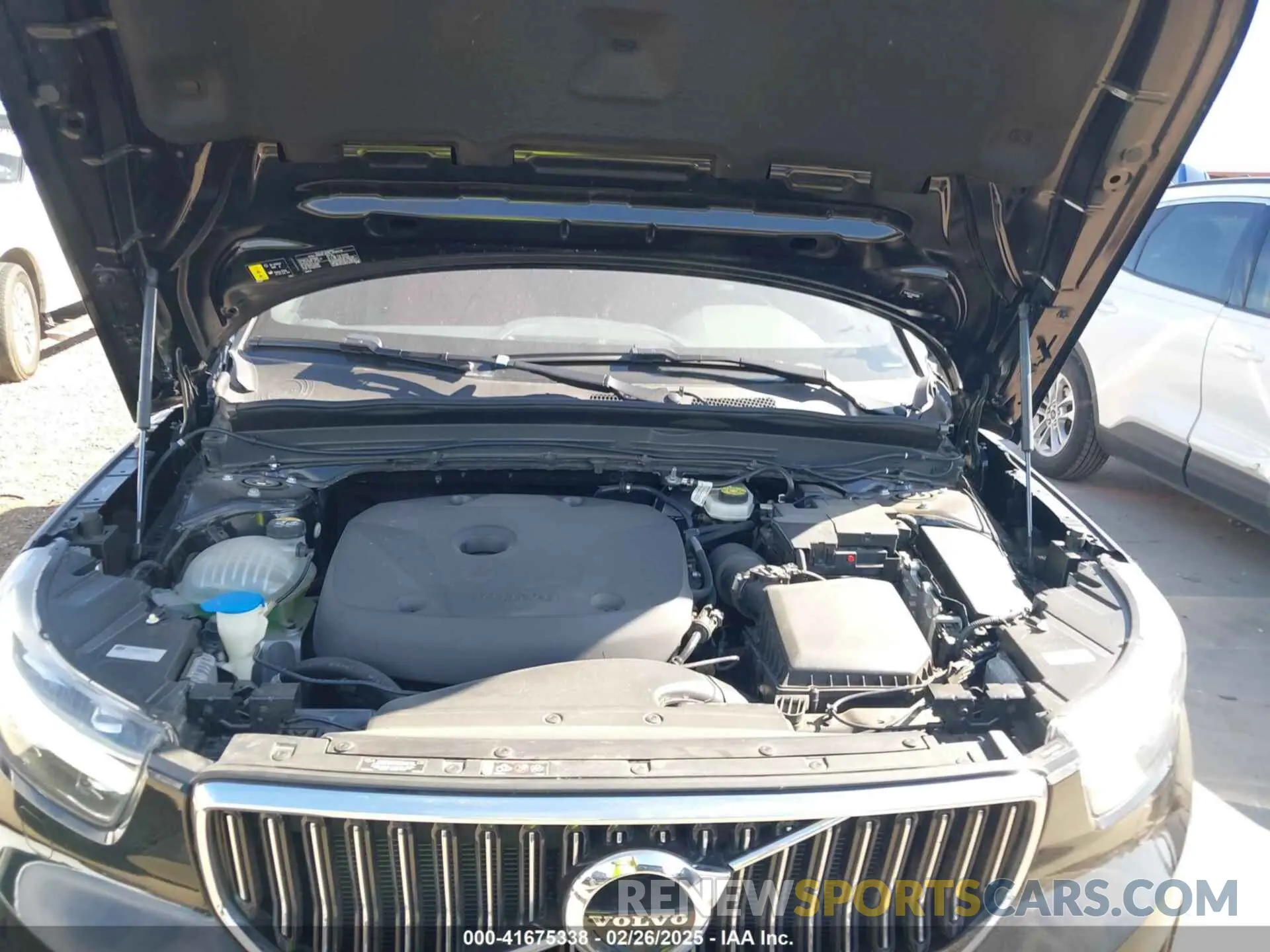 10 Photograph of a damaged car YV4162UL5M2569999 VOLVO XC40 2021