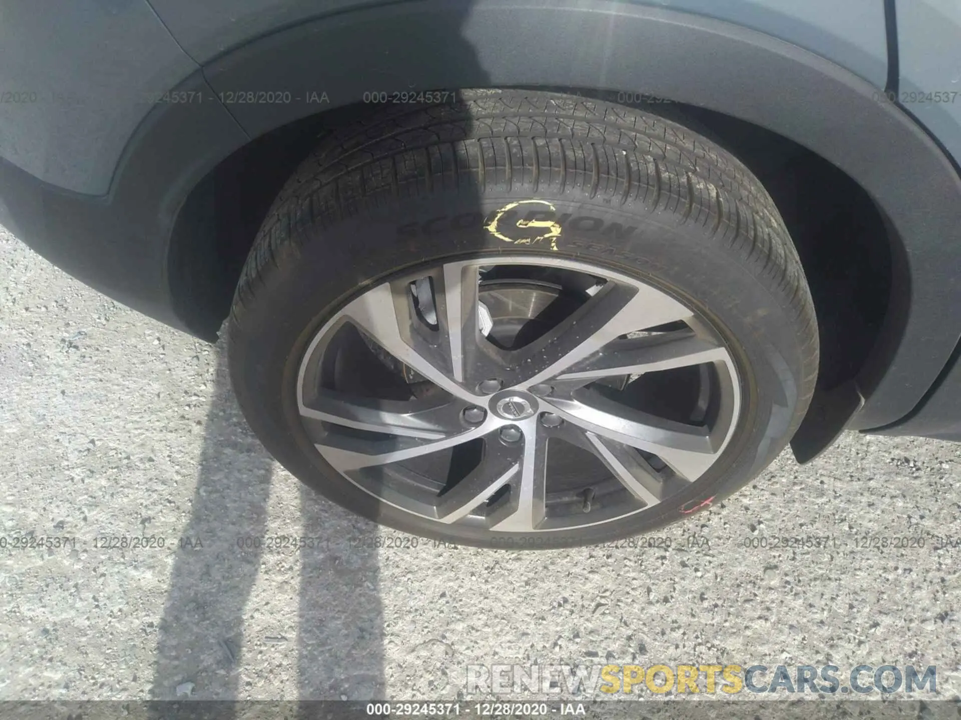 14 Photograph of a damaged car YV4162UM0M2427536 VOLVO XC40 2021