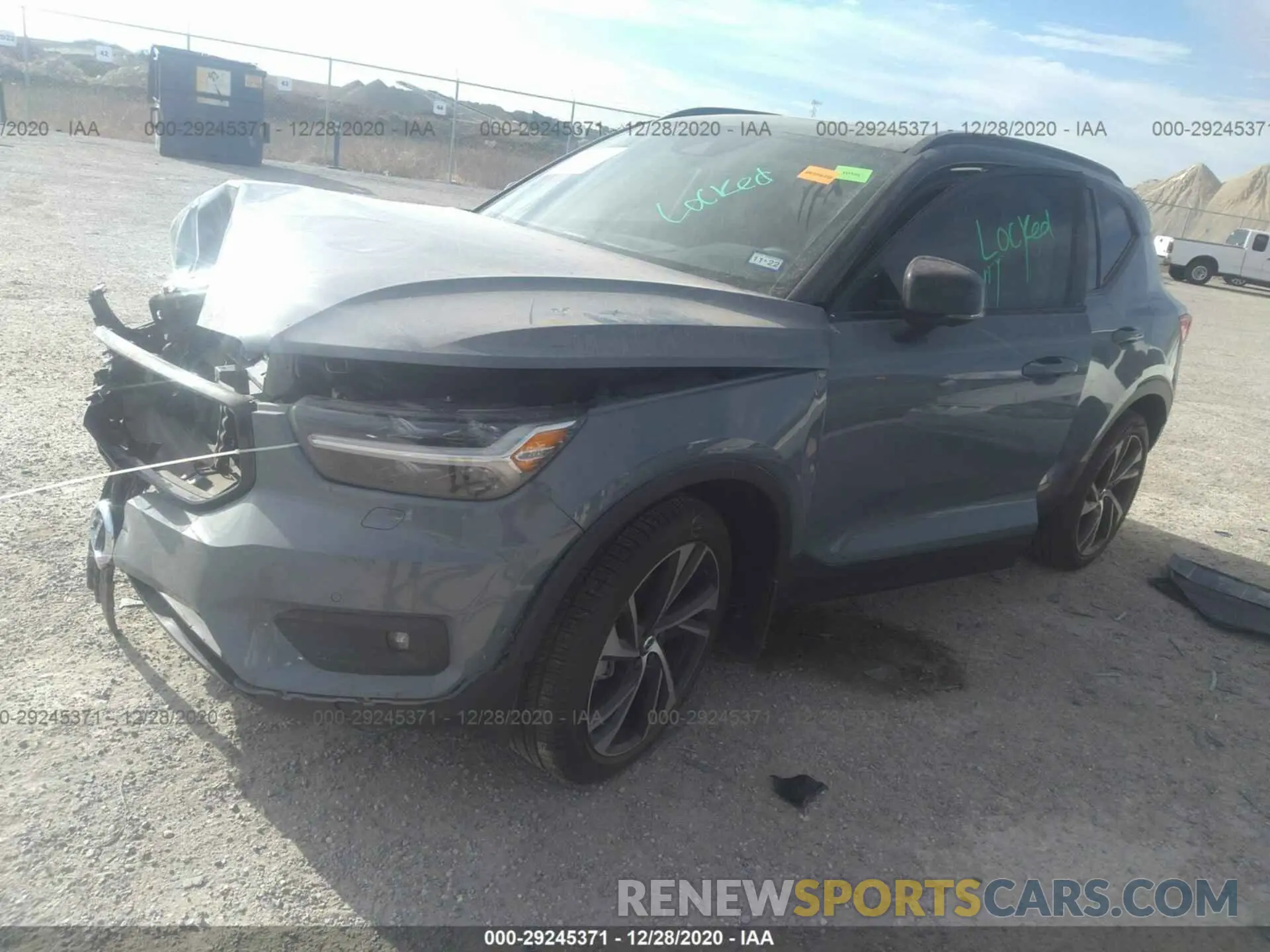 2 Photograph of a damaged car YV4162UM0M2427536 VOLVO XC40 2021