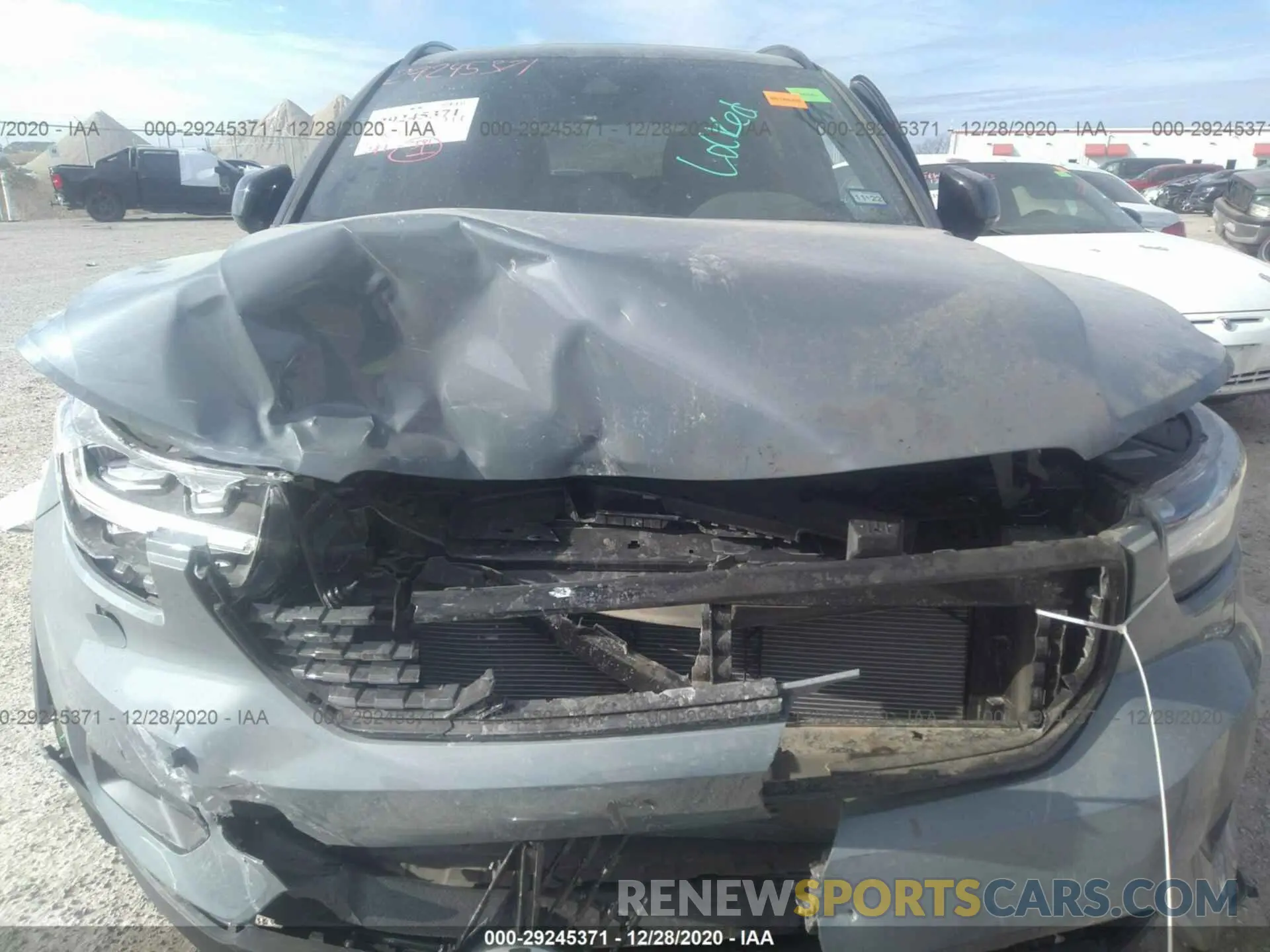 6 Photograph of a damaged car YV4162UM0M2427536 VOLVO XC40 2021