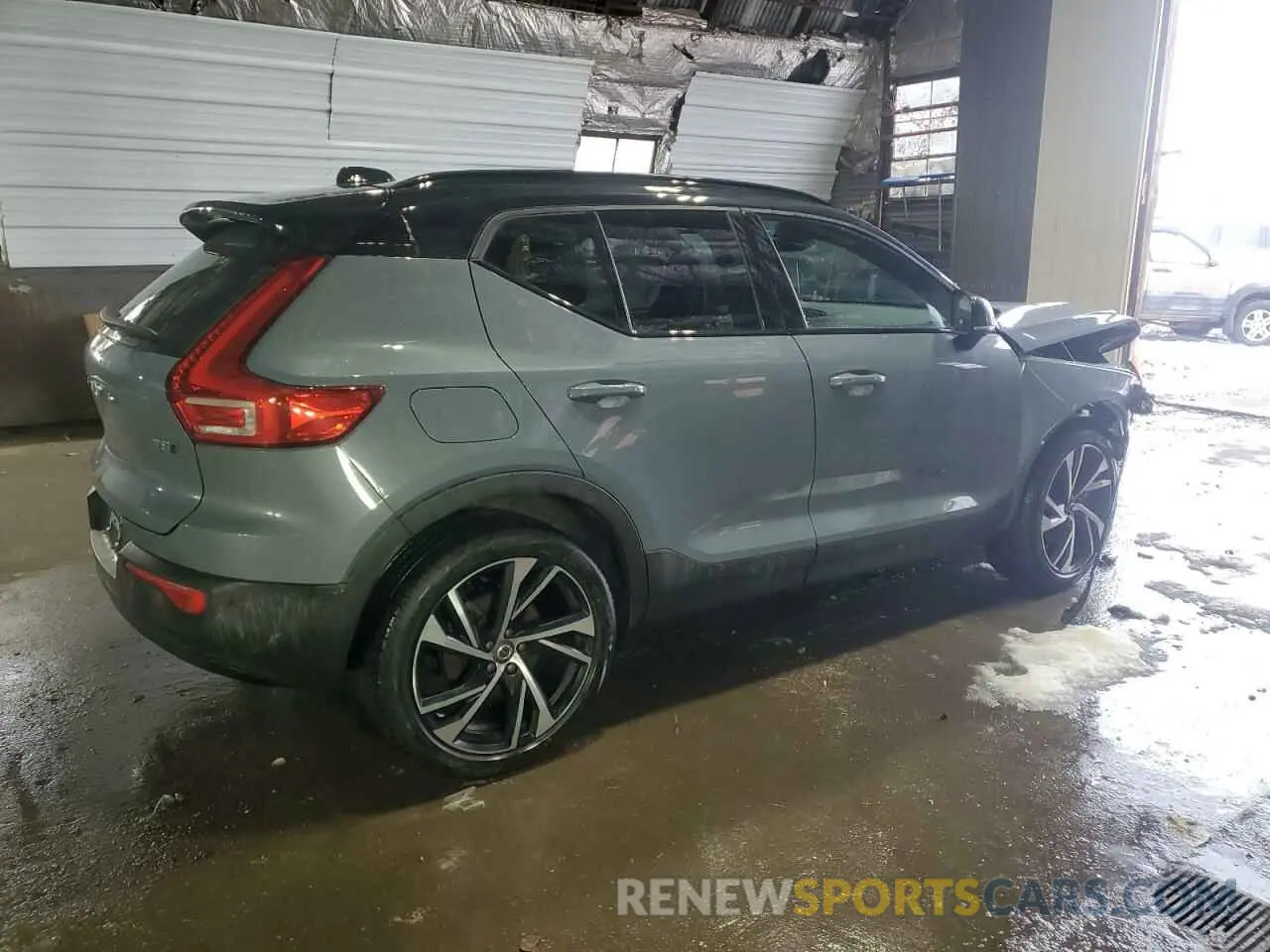 3 Фотография поврежденного автомобиля YV4162UM0M2585469 VOLVO XC40 2021