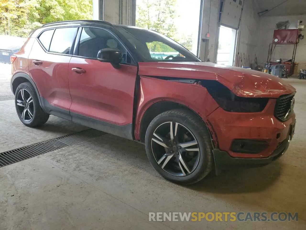 4 Фотография поврежденного автомобиля YV4162UM1M2428355 VOLVO XC40 2021