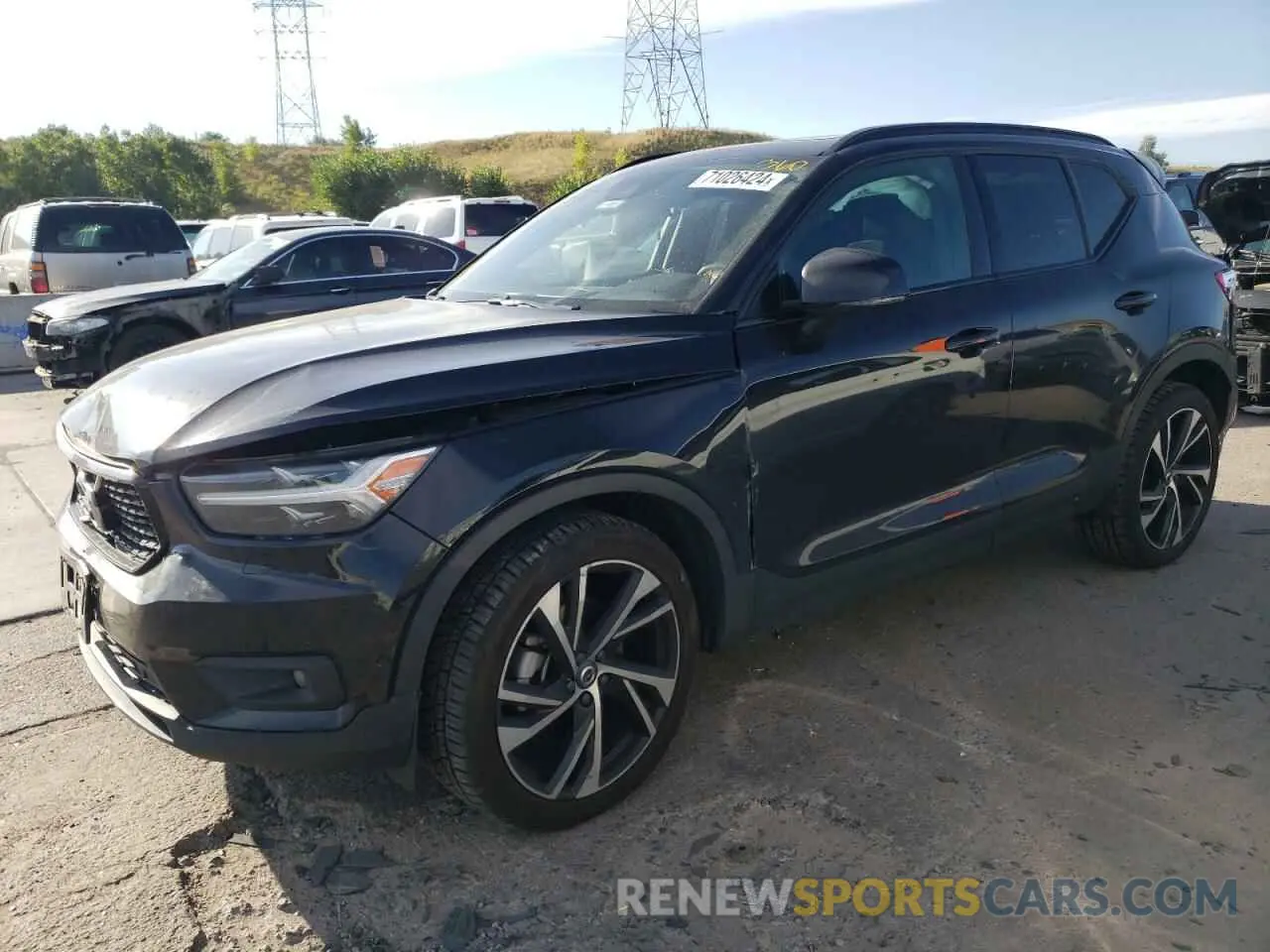 1 Photograph of a damaged car YV4162UM4M2424638 VOLVO XC40 2021
