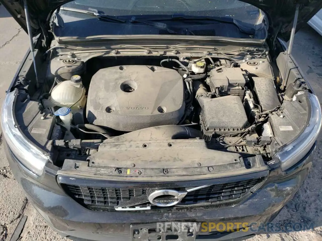 12 Photograph of a damaged car YV4162UM4M2424638 VOLVO XC40 2021
