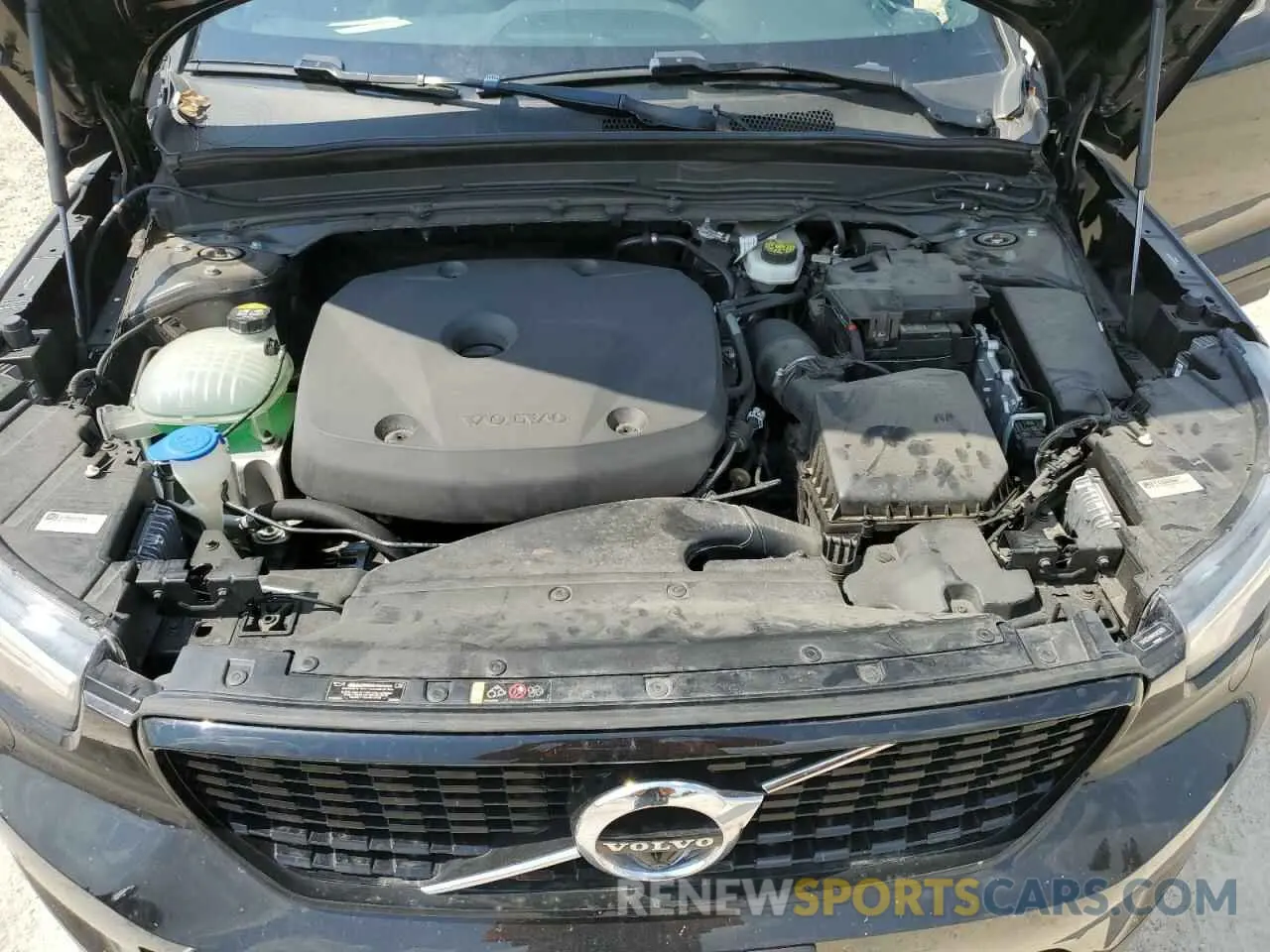11 Photograph of a damaged car YV4162UM4M2493829 VOLVO XC40 2021
