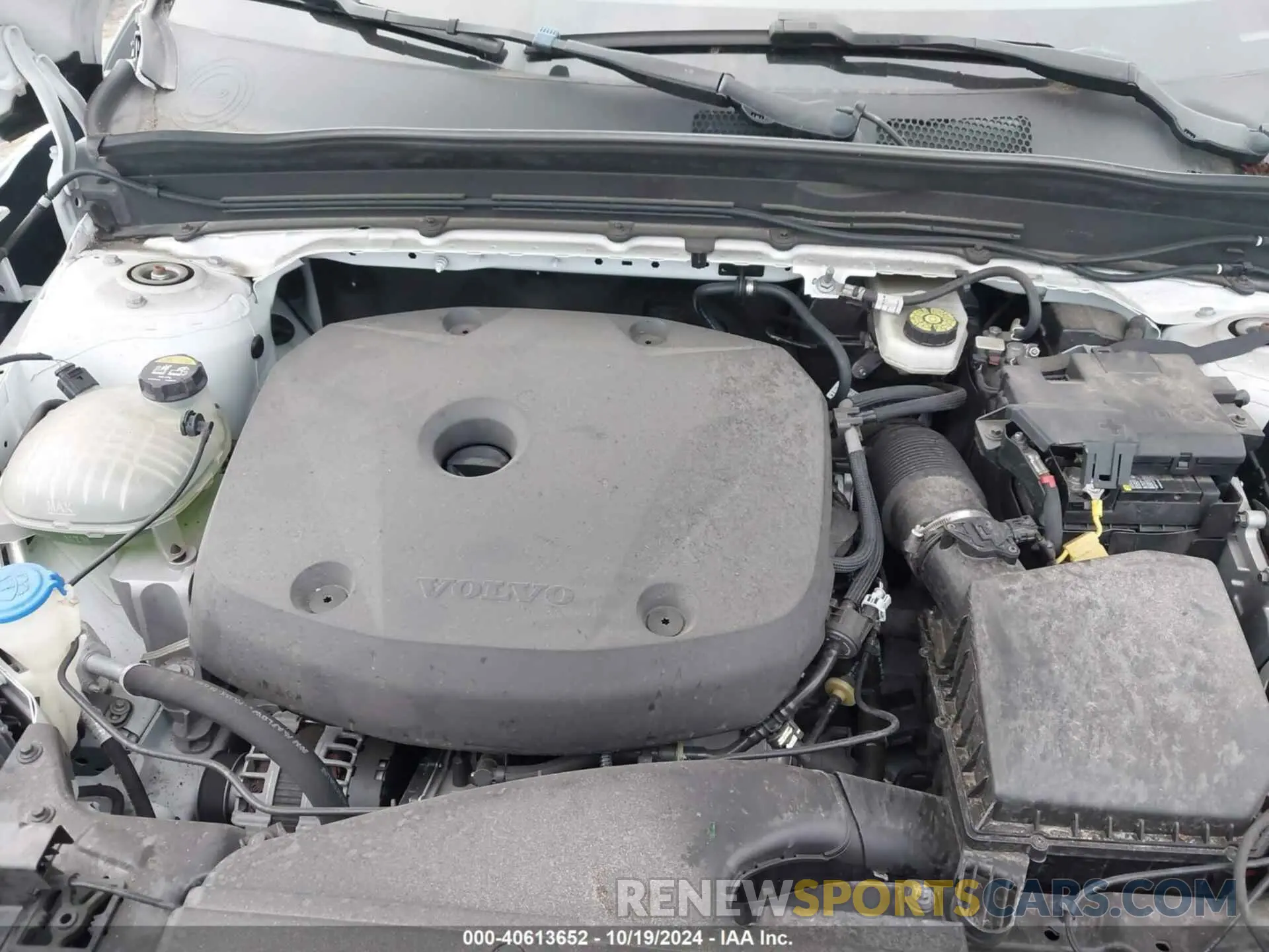 10 Photograph of a damaged car YV4AC2HK0M2490363 VOLVO XC40 2021