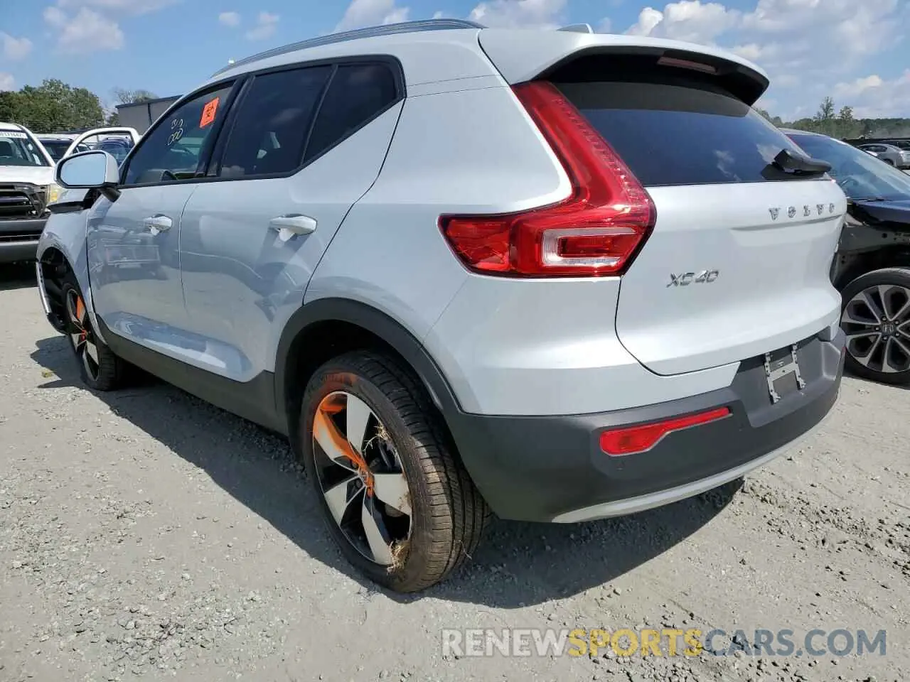 3 Фотография поврежденного автомобиля YV4AC2HK1M2475614 VOLVO XC40 2021