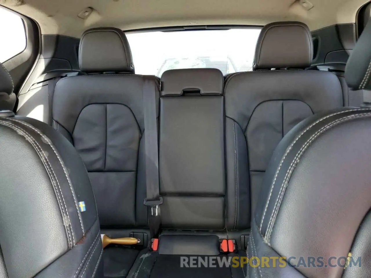 10 Фотография поврежденного автомобиля YV4AC2HK5M2602249 VOLVO XC40 2021