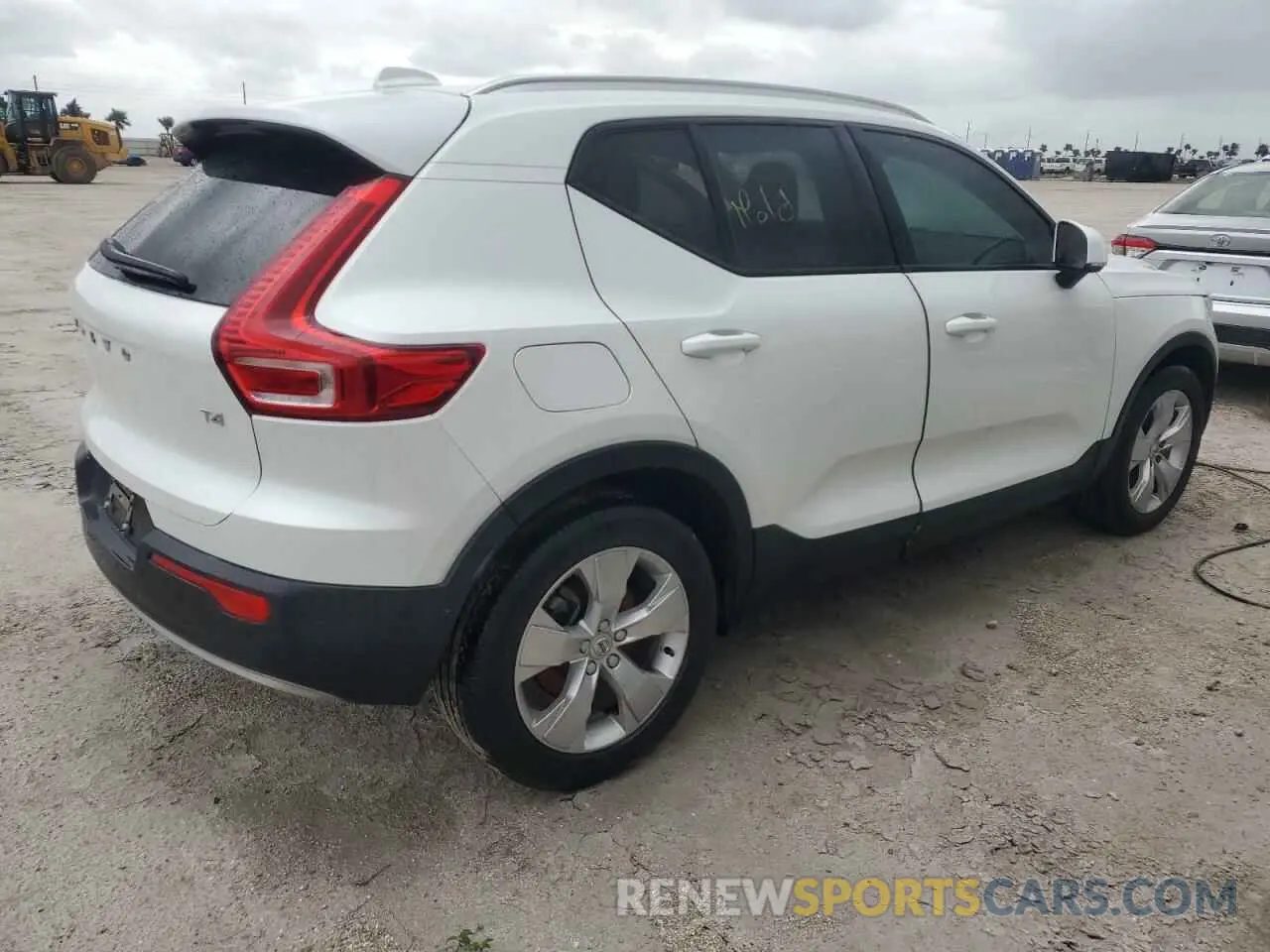 3 Фотография поврежденного автомобиля YV4AC2HK5M2602249 VOLVO XC40 2021