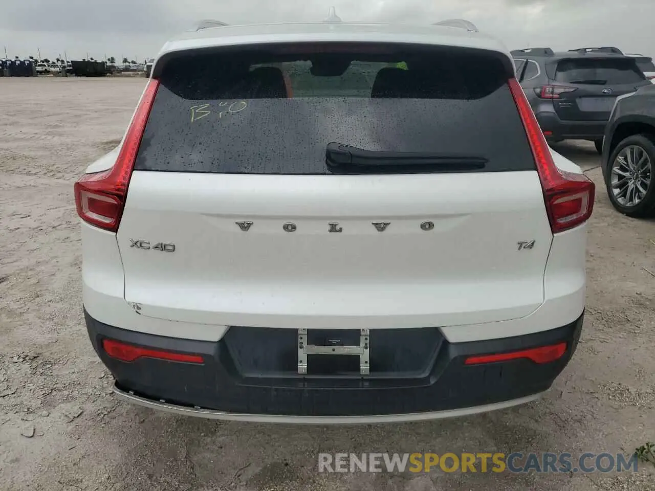 6 Фотография поврежденного автомобиля YV4AC2HK5M2602249 VOLVO XC40 2021