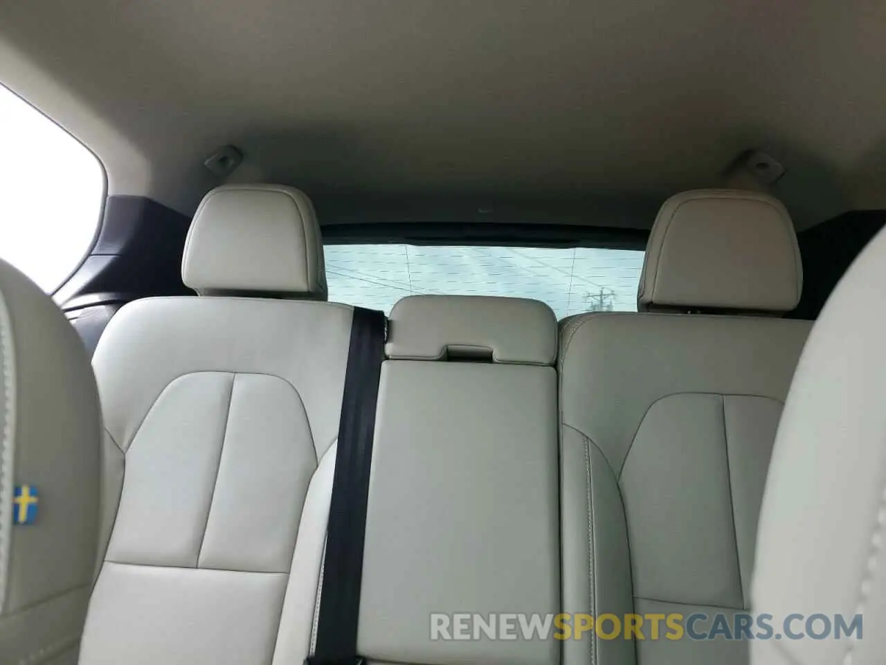 10 Фотография поврежденного автомобиля YV4AC2HK6M2586532 VOLVO XC40 2021
