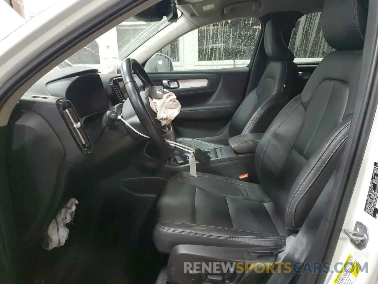 7 Photograph of a damaged car YV4AC2HK8M2603055 VOLVO XC40 2021