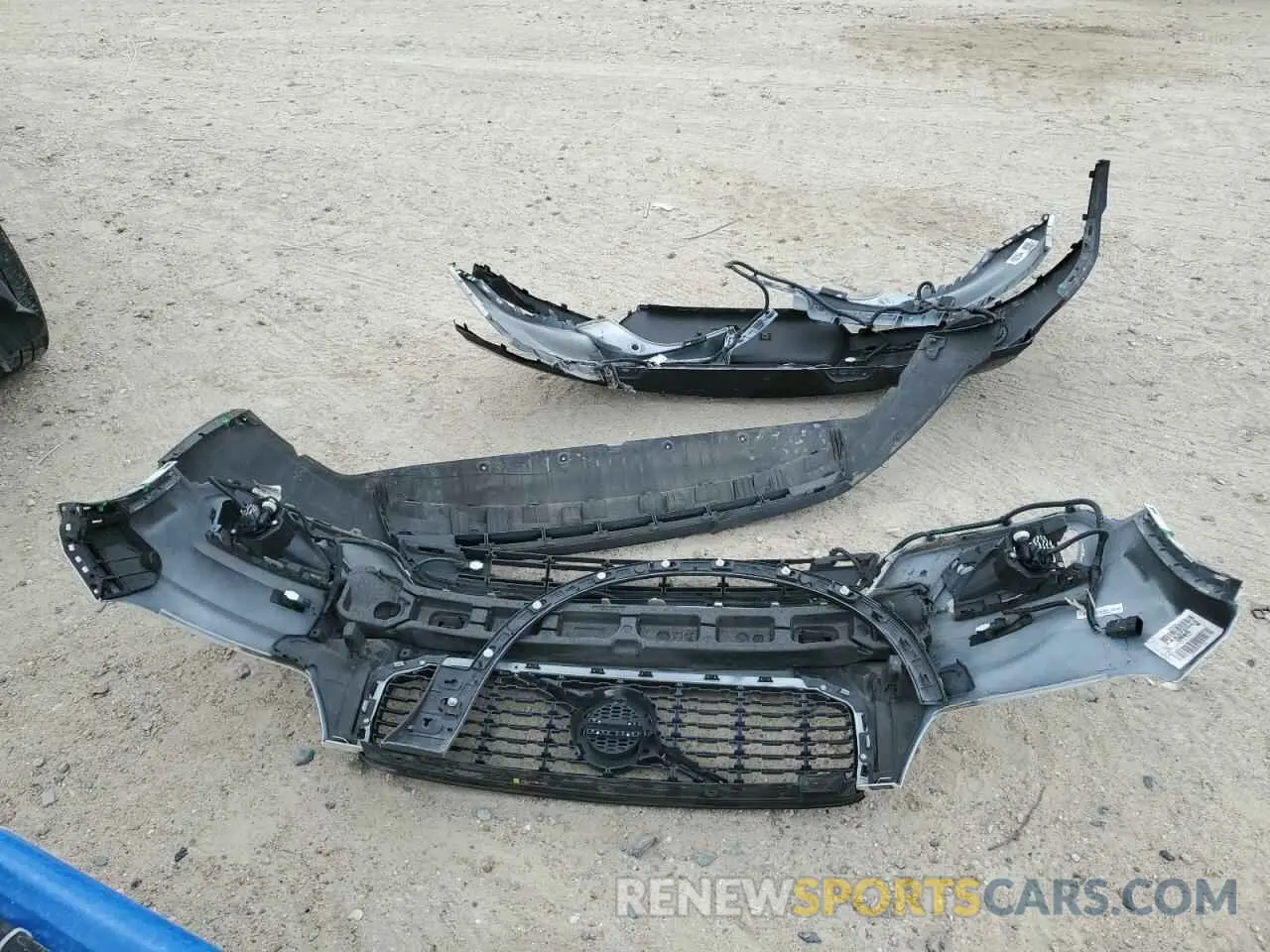 13 Photograph of a damaged car YV4AC2HM8M2414648 VOLVO XC40 2021