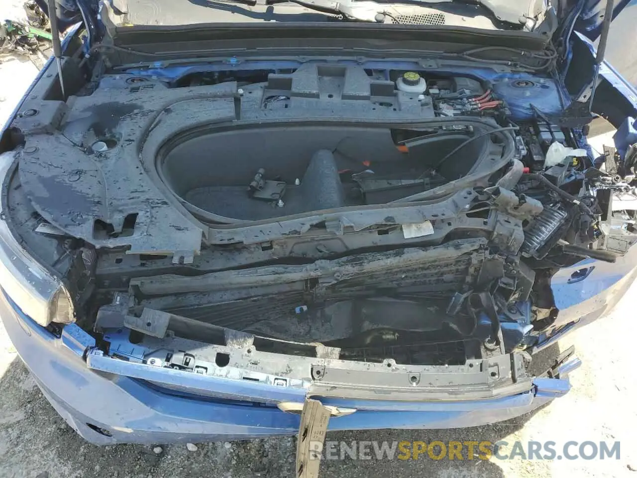 12 Photograph of a damaged car YV4ED3UR2M2558167 VOLVO XC40 2021