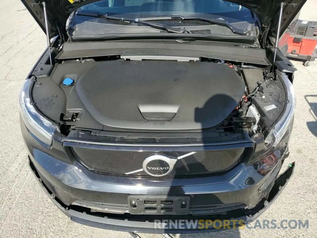 11 Photograph of a damaged car YV4ED3UR2M2567418 VOLVO XC40 2021
