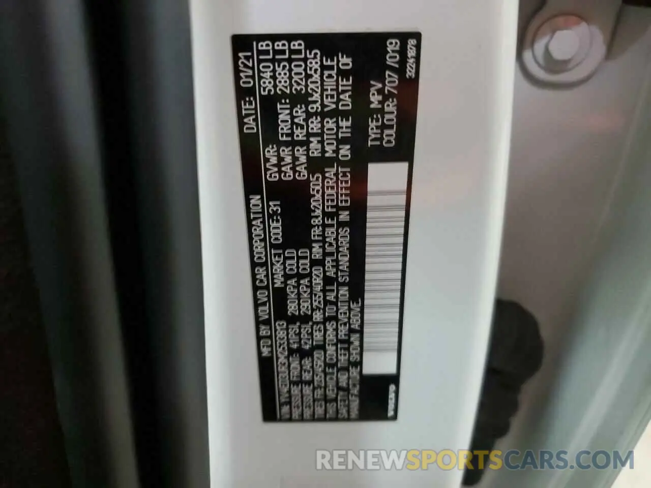 14 Photograph of a damaged car YV4ED3UR3M2533813 VOLVO XC40 2021