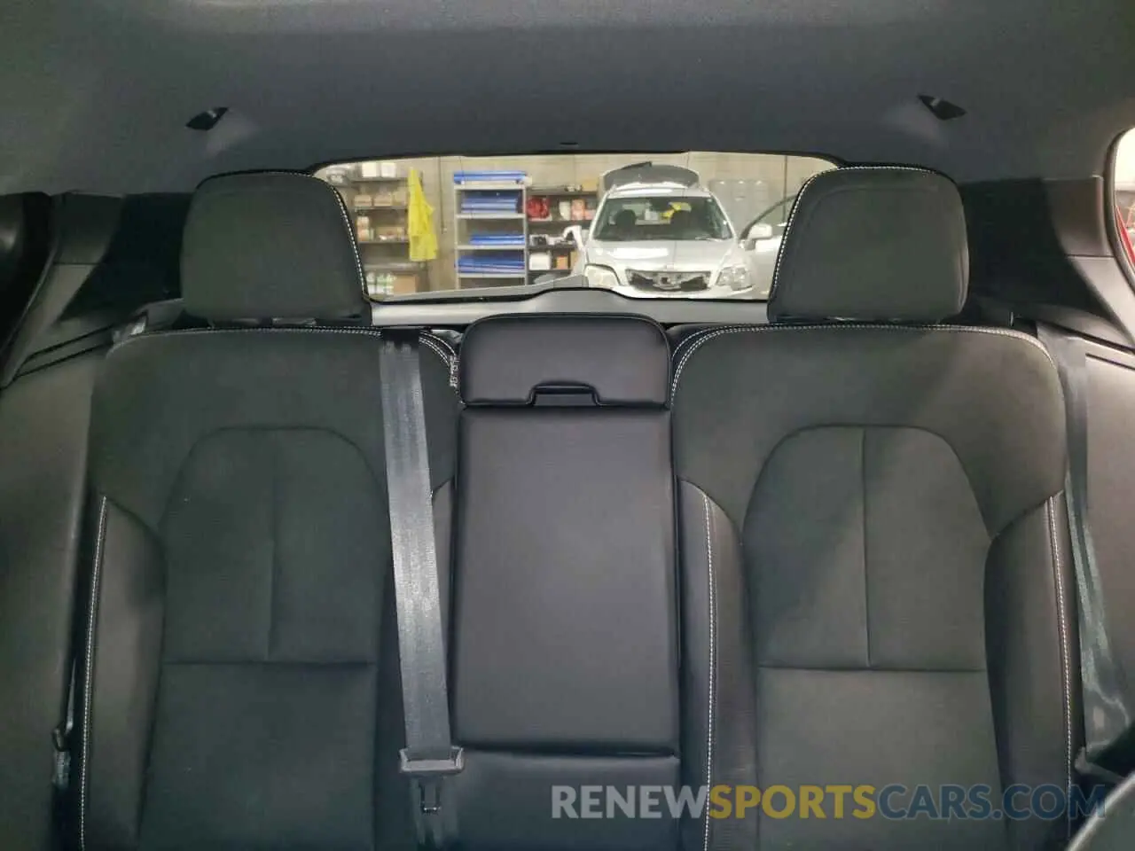 10 Фотография поврежденного автомобиля YV4ED3UR8M2529871 VOLVO XC40 2021