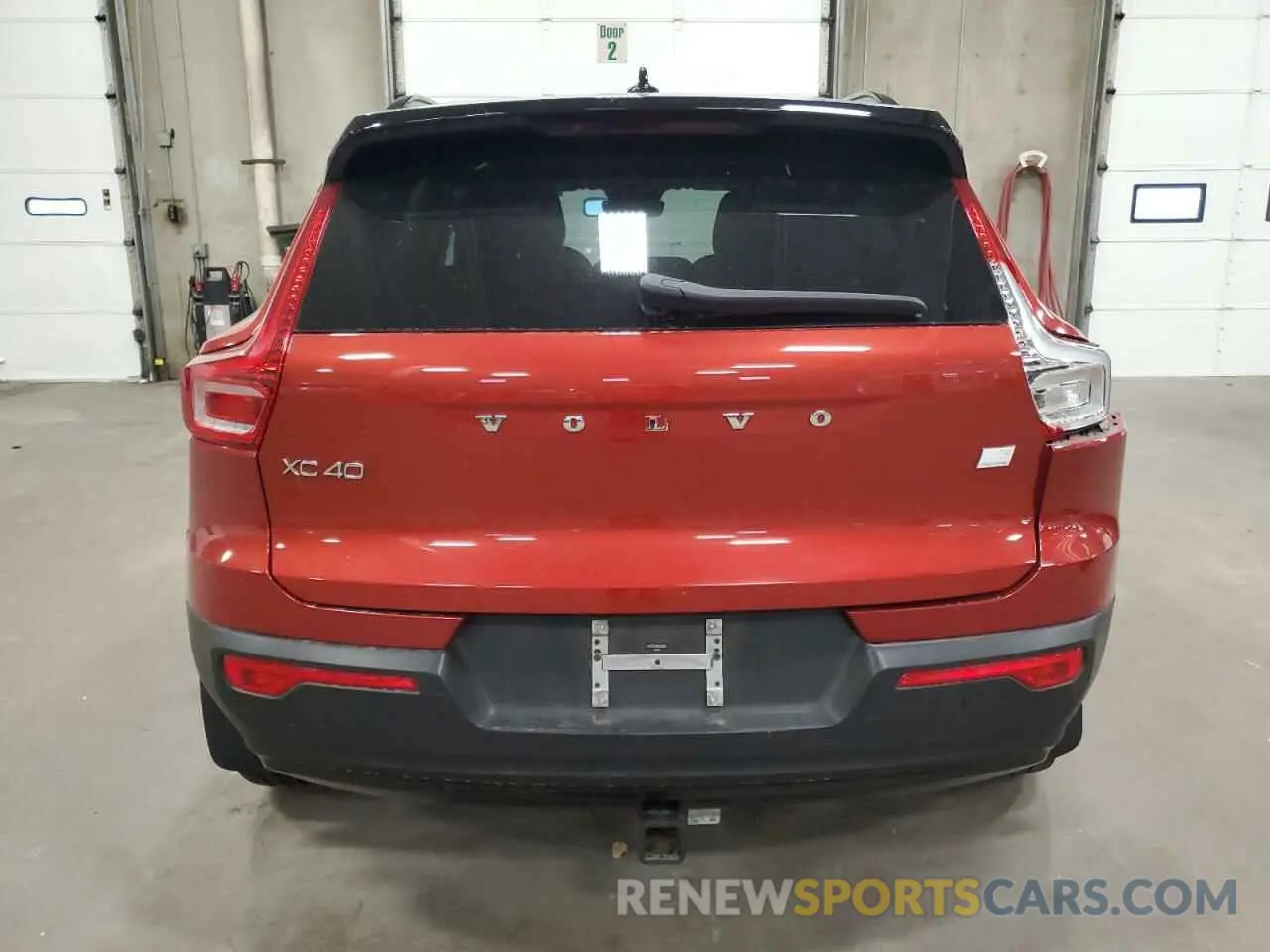 6 Фотография поврежденного автомобиля YV4ED3UR8M2529871 VOLVO XC40 2021
