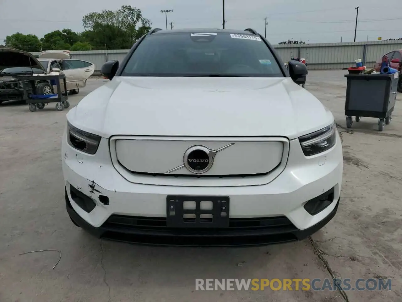 5 Photograph of a damaged car YV4ED3UR8M2611762 VOLVO XC40 2021