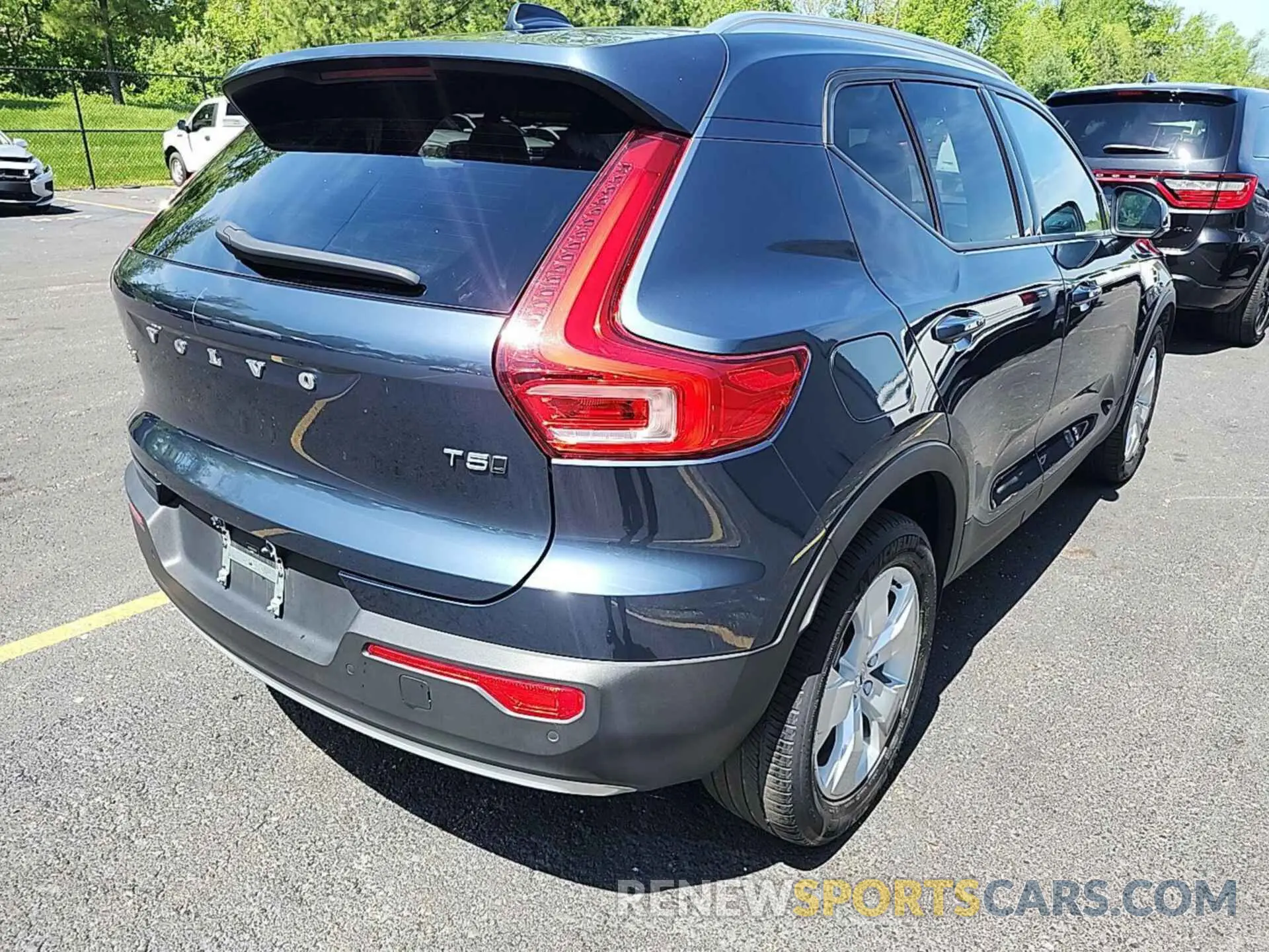 23 Фотография поврежденного автомобиля YV4162UK1N2764359 VOLVO XC40 2022