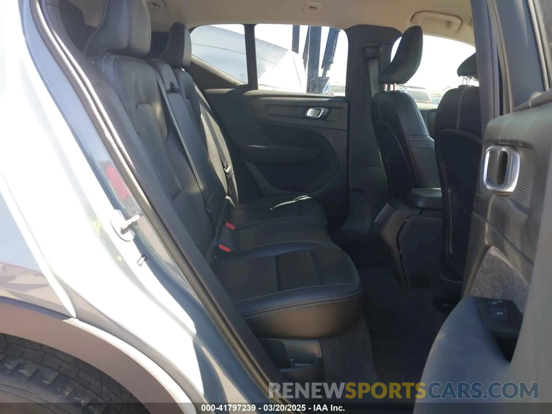 8 Фотография поврежденного автомобиля YV4162UK1N2785311 VOLVO XC40 2022