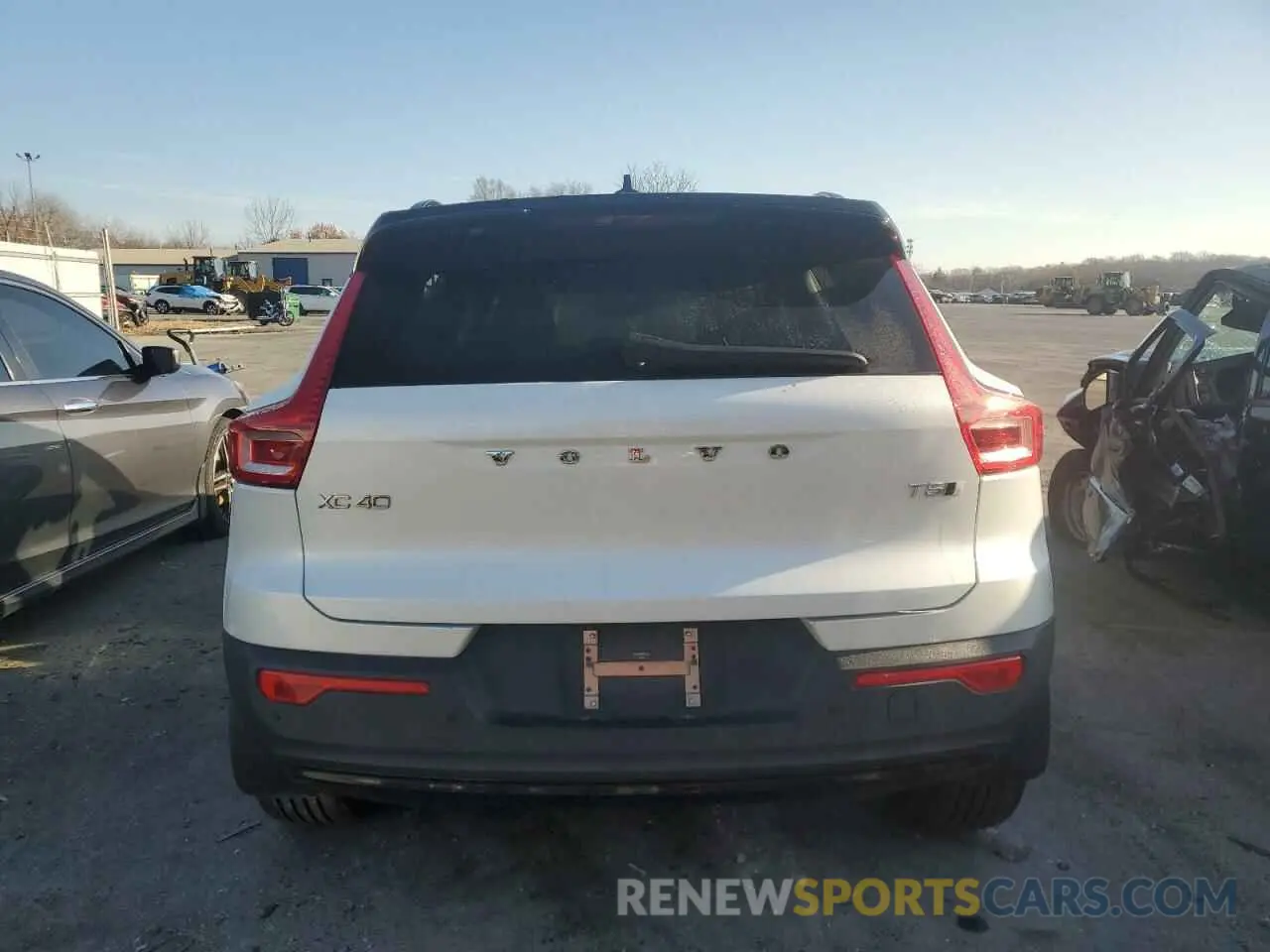 6 Фотография поврежденного автомобиля YV4162UM0N2725201 VOLVO XC40 2022