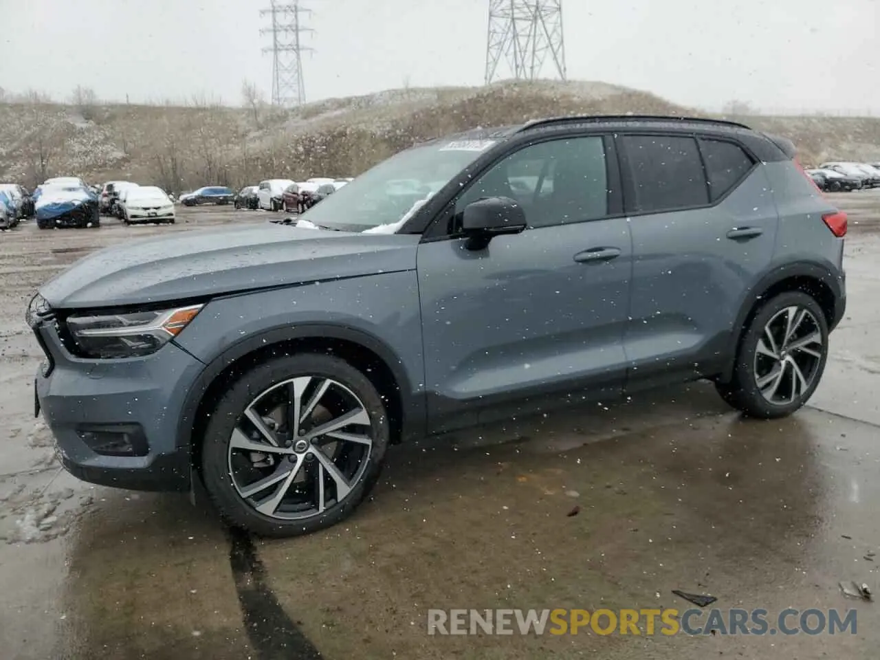 1 Фотография поврежденного автомобиля YV4162UM3N2647058 VOLVO XC40 2022