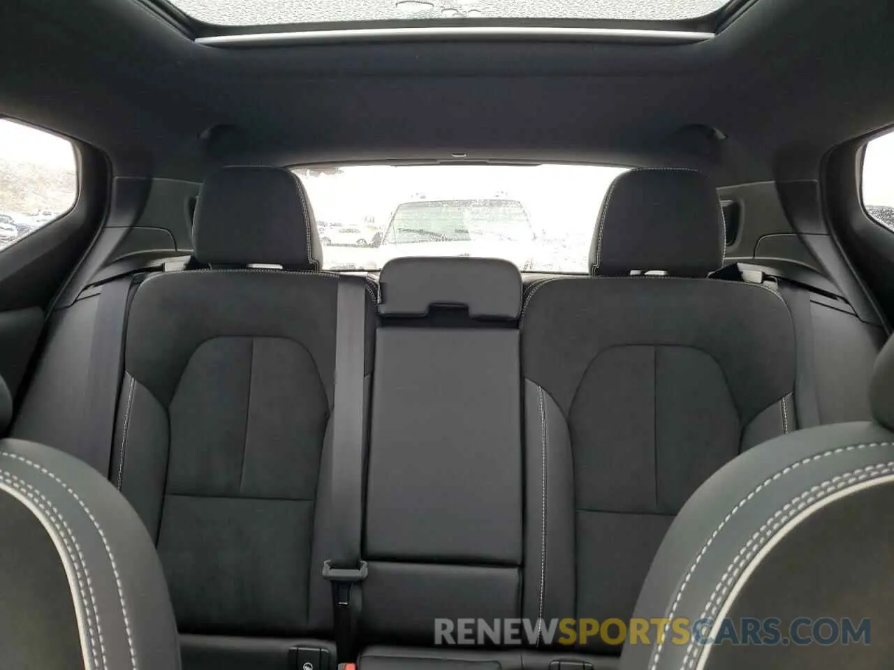 10 Фотография поврежденного автомобиля YV4162UM3N2647058 VOLVO XC40 2022