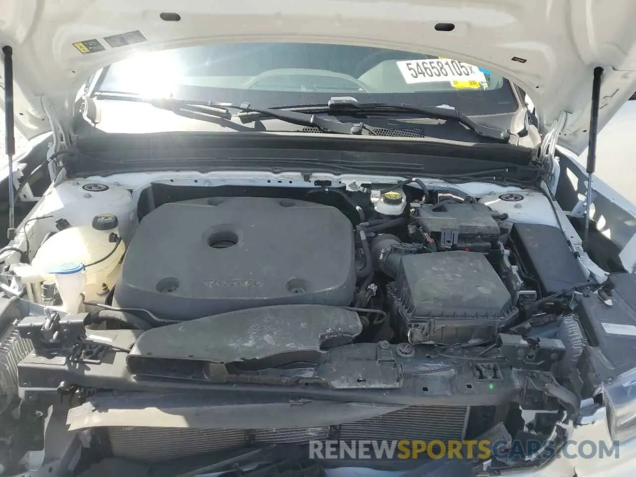 12 Photograph of a damaged car YV4162UM8N2694604 VOLVO XC40 2022