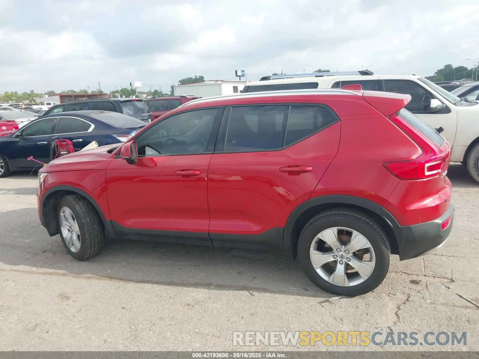14 Фотография поврежденного автомобиля YV4AC2HK5N2748975 VOLVO XC40 2022