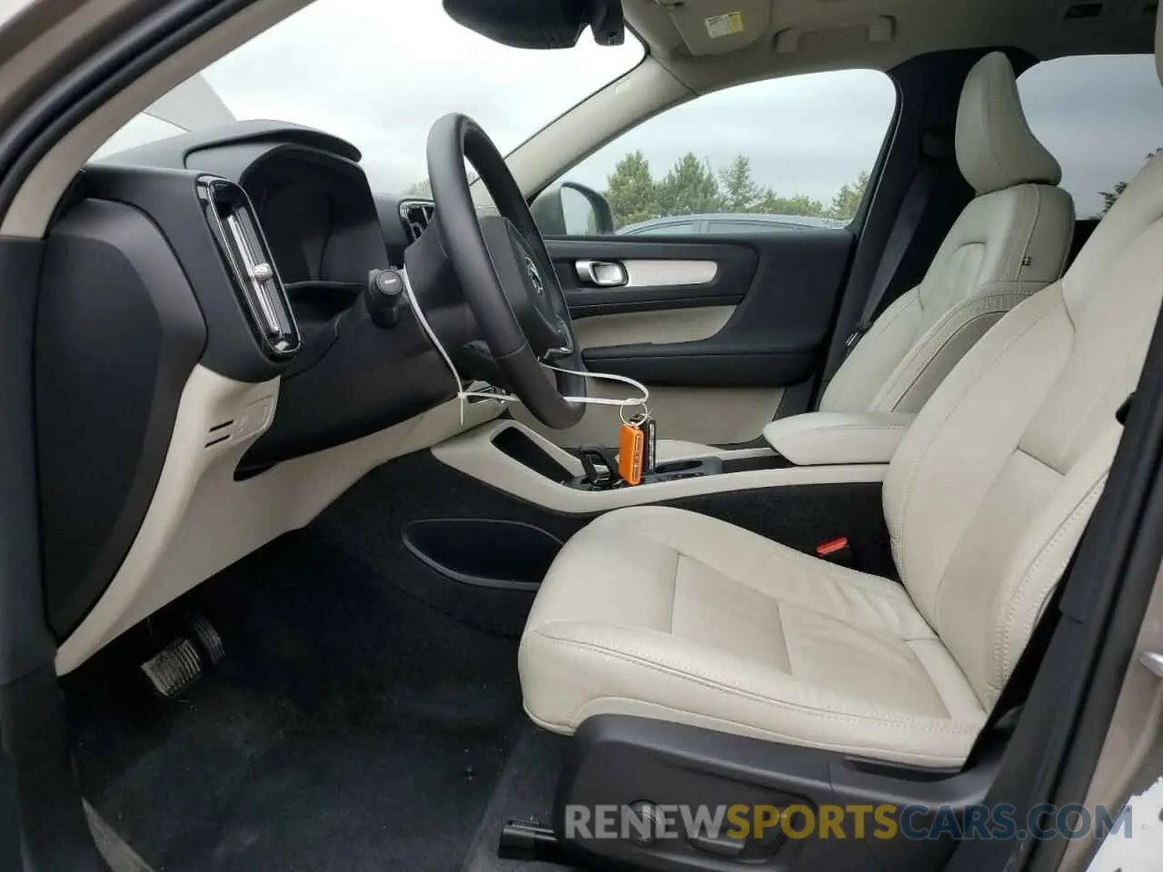 7 Photograph of a damaged car YV4AC2HK9N2775080 VOLVO XC40 2022
