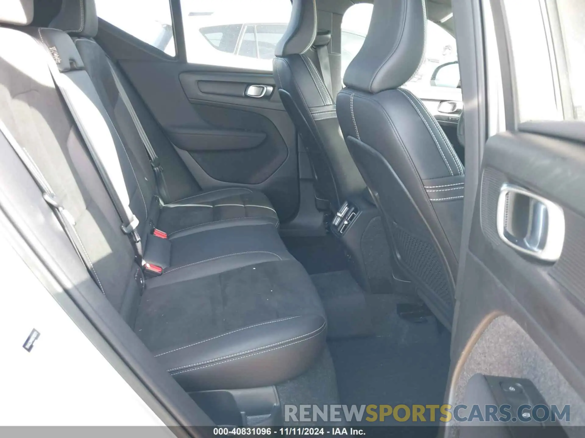 8 Фотография поврежденного автомобиля YV4AC2HM9N2789272 VOLVO XC40 2022