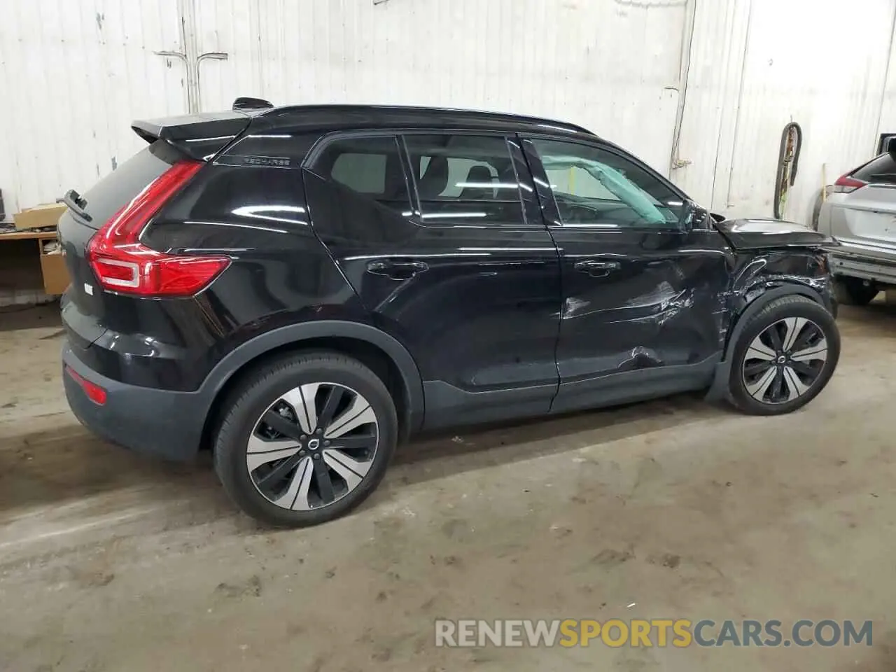 3 Photograph of a damaged car YV4ED3UK7P2058755 VOLVO XC40 2023